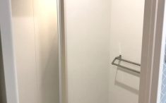 シャワールーム脱衣室