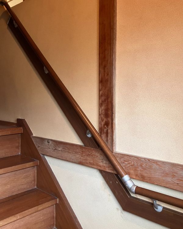 リフォーム後の階段手摺